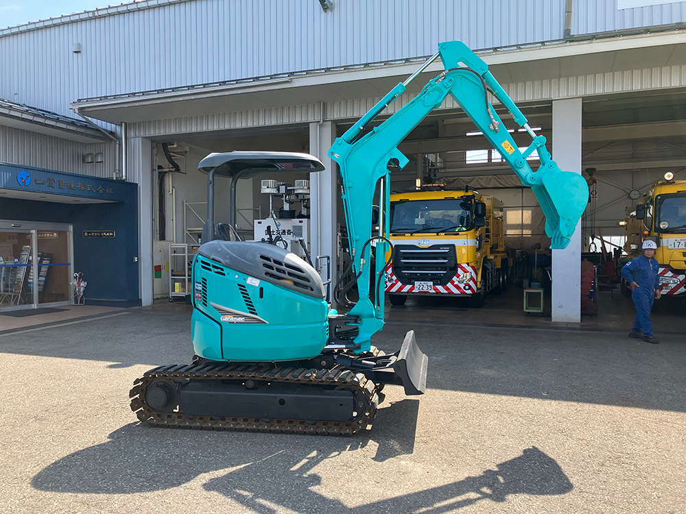 KOBELCO ミニショベル SK28SR-6