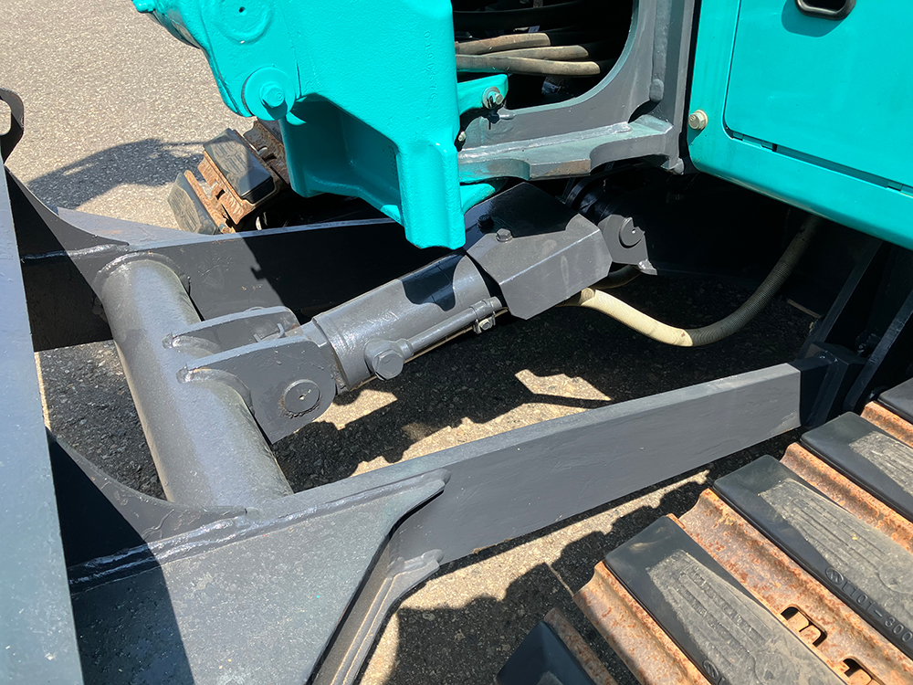KOBELCO ミニショベル SK28SR-6