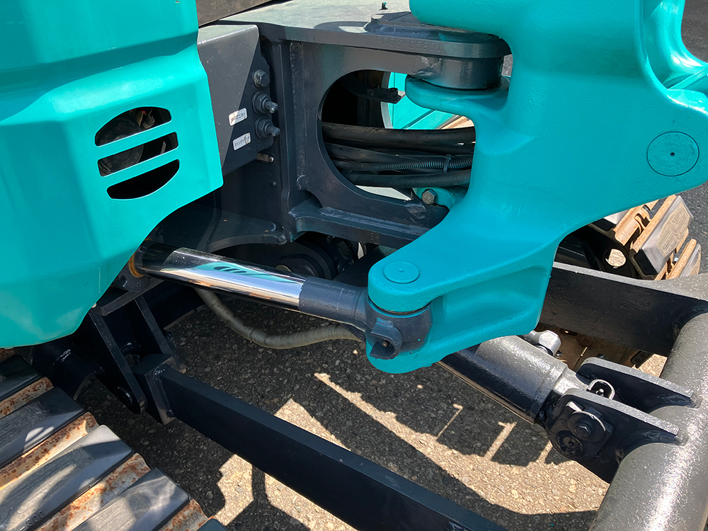 KOBELCO ミニショベル SK28SR-6