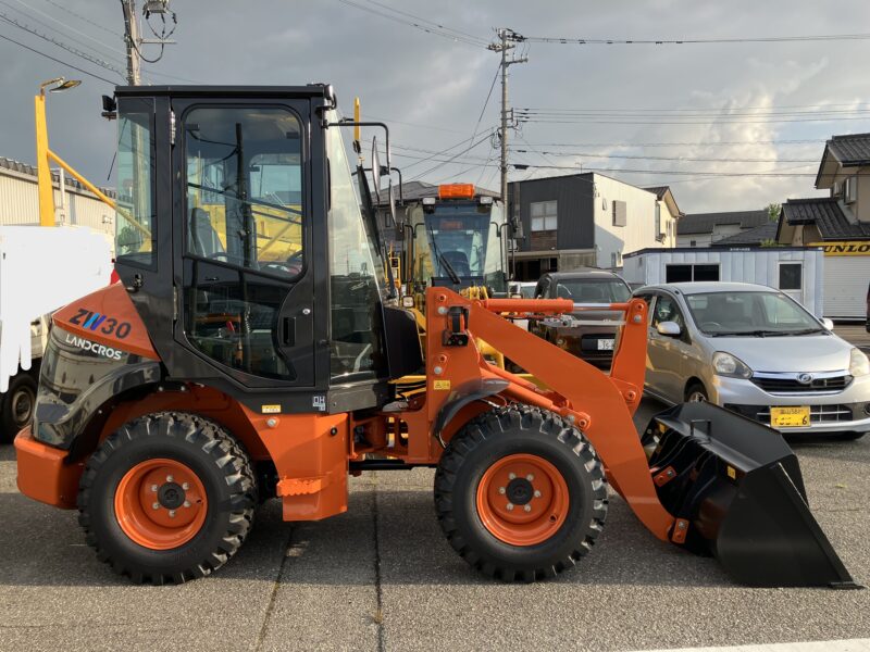 日立 ミニホイールローダー ＺW30　未使用車