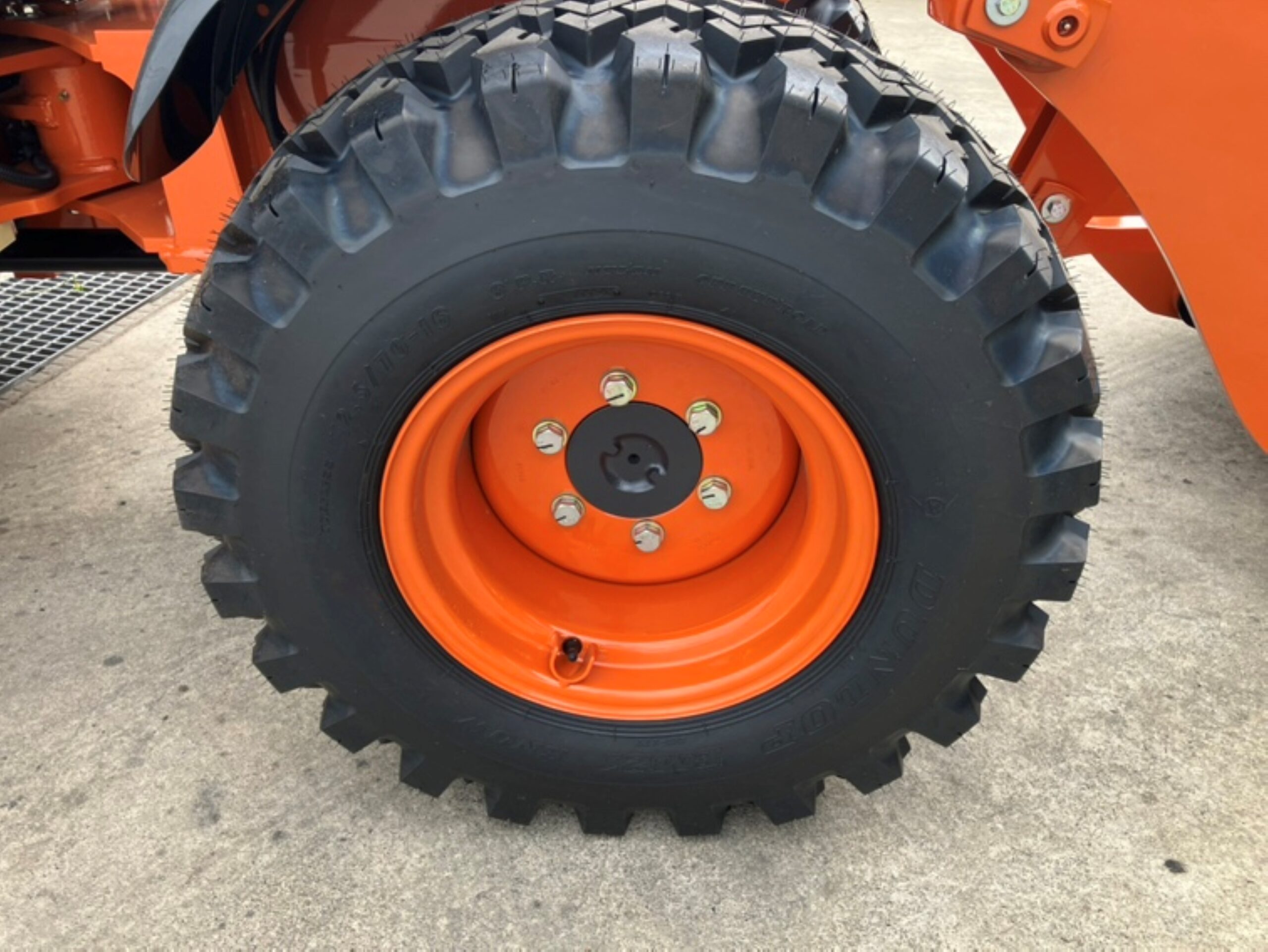 日立 ミニホイールローダー ＺW30　未使用車　NO.2